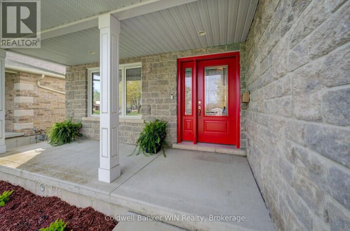 Property Photo: 434 King Street East ON N0G 2L2