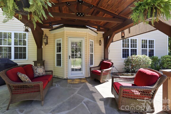 Property Photo: 9118 Spratt Lane NC 28173