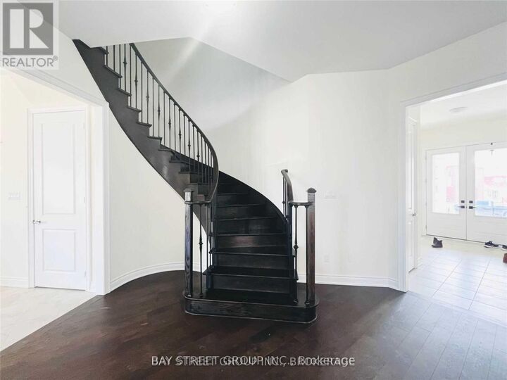Property Photo:  83 Muirfield Drive  ON L4N 6J9 