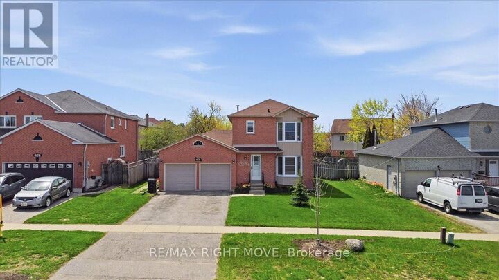 Property Photo:  470 St Vincent Street  ON L4M 6T5 