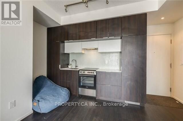 Property Photo:  159 Dundas Street East 2008  ON M5B 1E4 