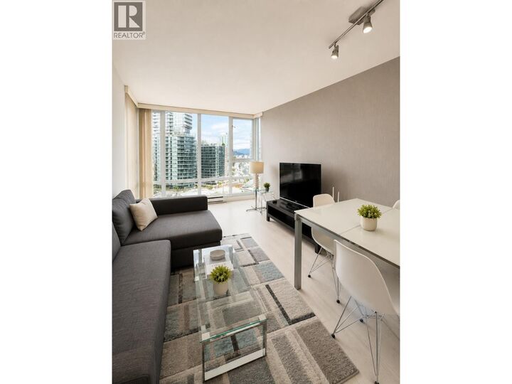 Property Photo:  1033 Marinaside 1802  BC V6Z 3A3 