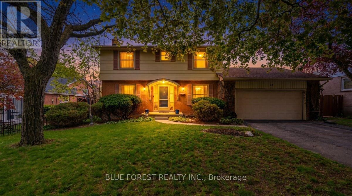 Property Photo: 34 Compton Crescent ON N6C 4G1