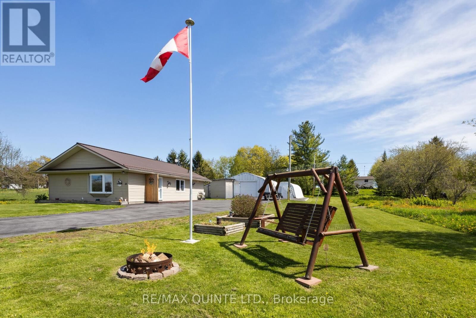 Property Photo:  32 Dorland Drive  ON K7R 3K7 