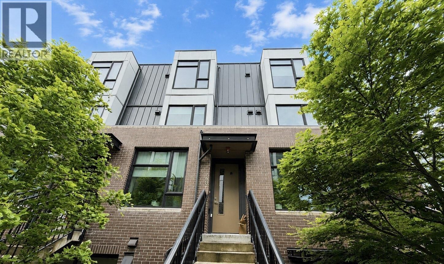 Property Photo:  7601 Yukon Street  BC V5X 2Y4 