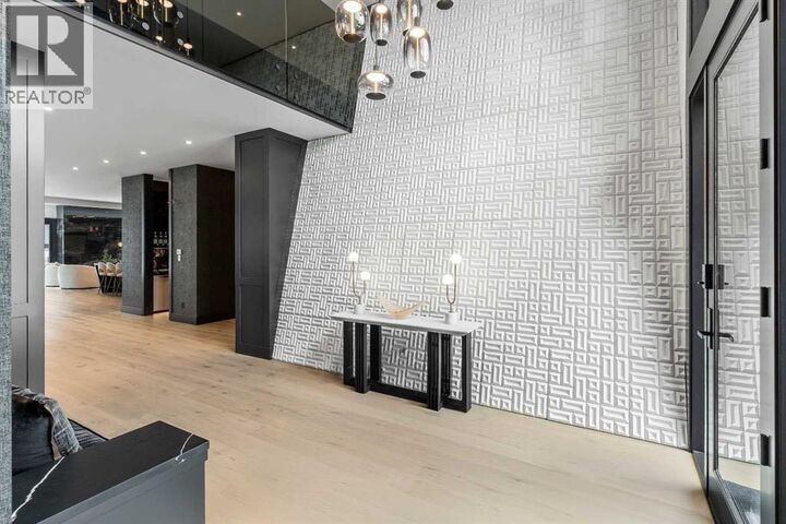 Property Photo: 1016 Beverley Boulevard Southwest AB T2V 2C5