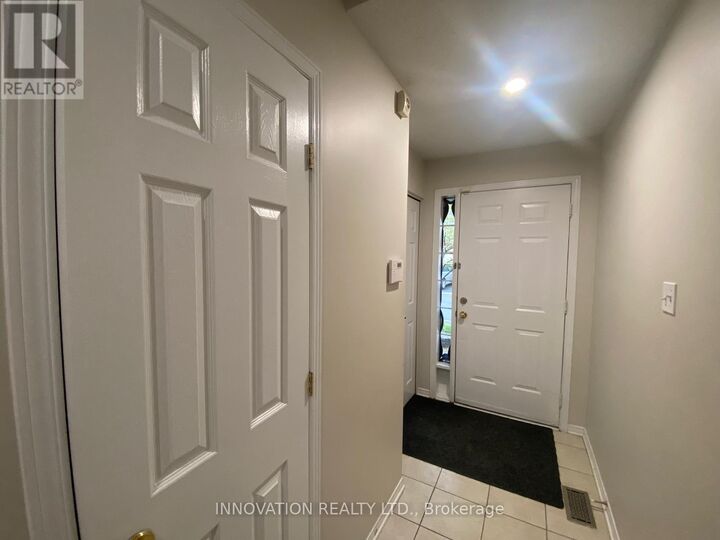 Property Photo:  17 Santa Cruz Private  ON K1G 6M5 