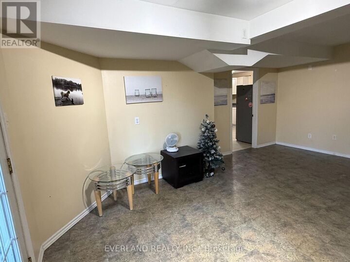 Property Photo:  156 Bristol Road Basement  ON L3Y 7W8 