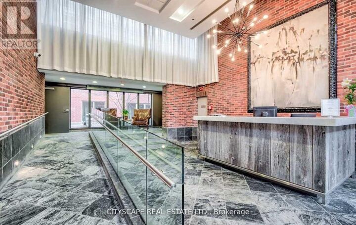 Property Photo:  11 St Joseph Street 1209  ON M4Y 1J8 