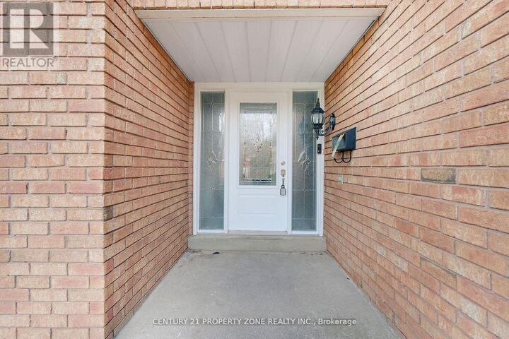 Property Photo: 4 Garbutt Crescent ON L6X 3G5