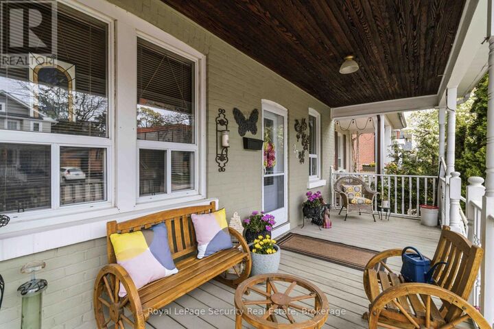 Property Photo:  27 Holley Avenue  ON M9N 2C4 