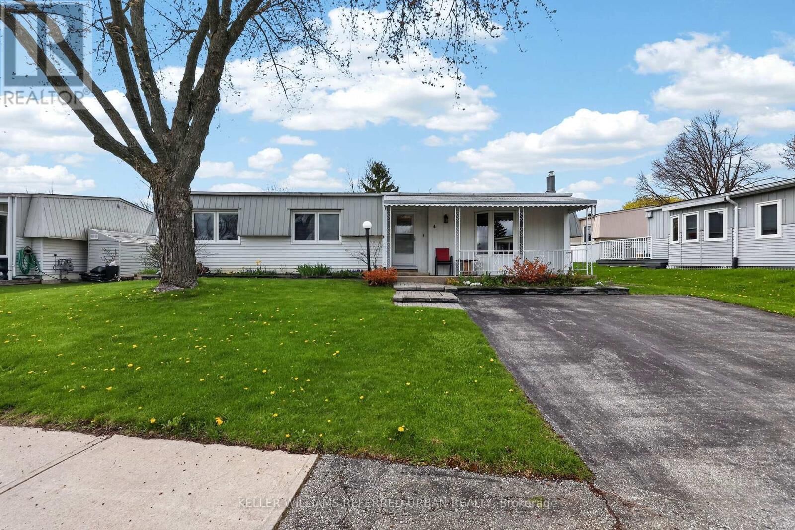Property Photo:  4 Terra Nova Arm  ON L9S 1S1 