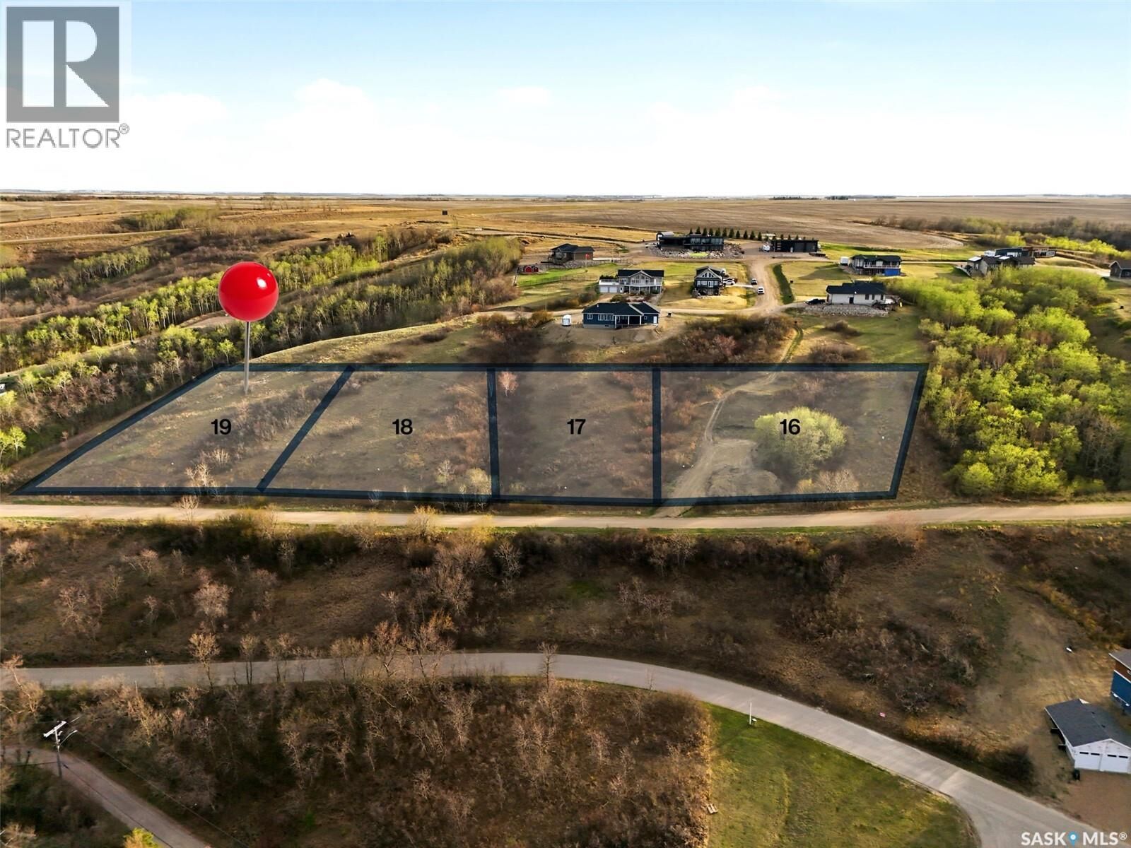 Property Photo:  633 Berry Hills Road  SK S0G 1S0 