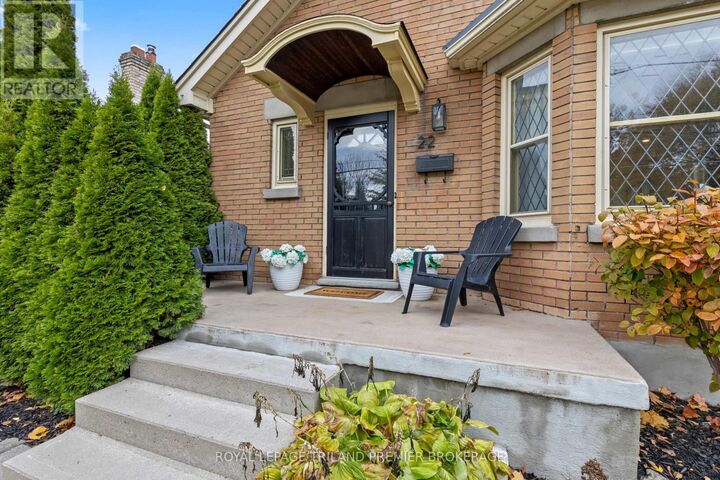 Property Photo: 22 Briscoe Street East ON N6C 1W9