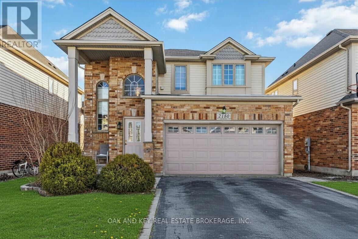 Property Photo: 2180 Lilac Avenue ON N6K 5C5