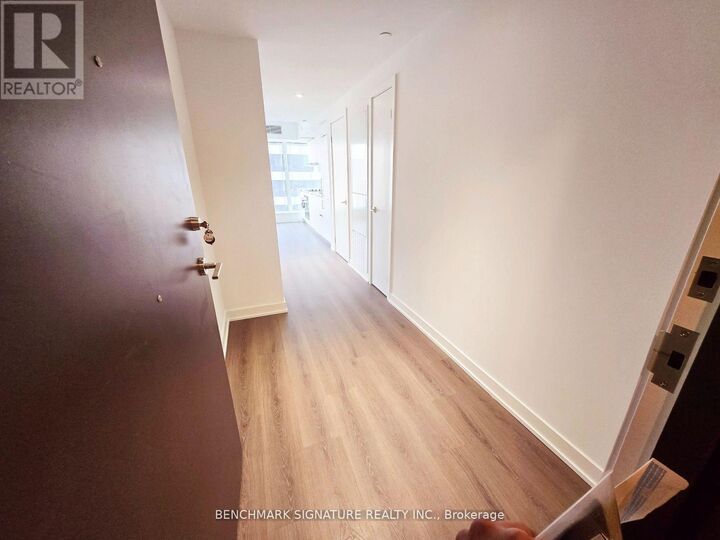 Property Photo:  8 Wellesley Street 2705  ON M4Y 0J5 