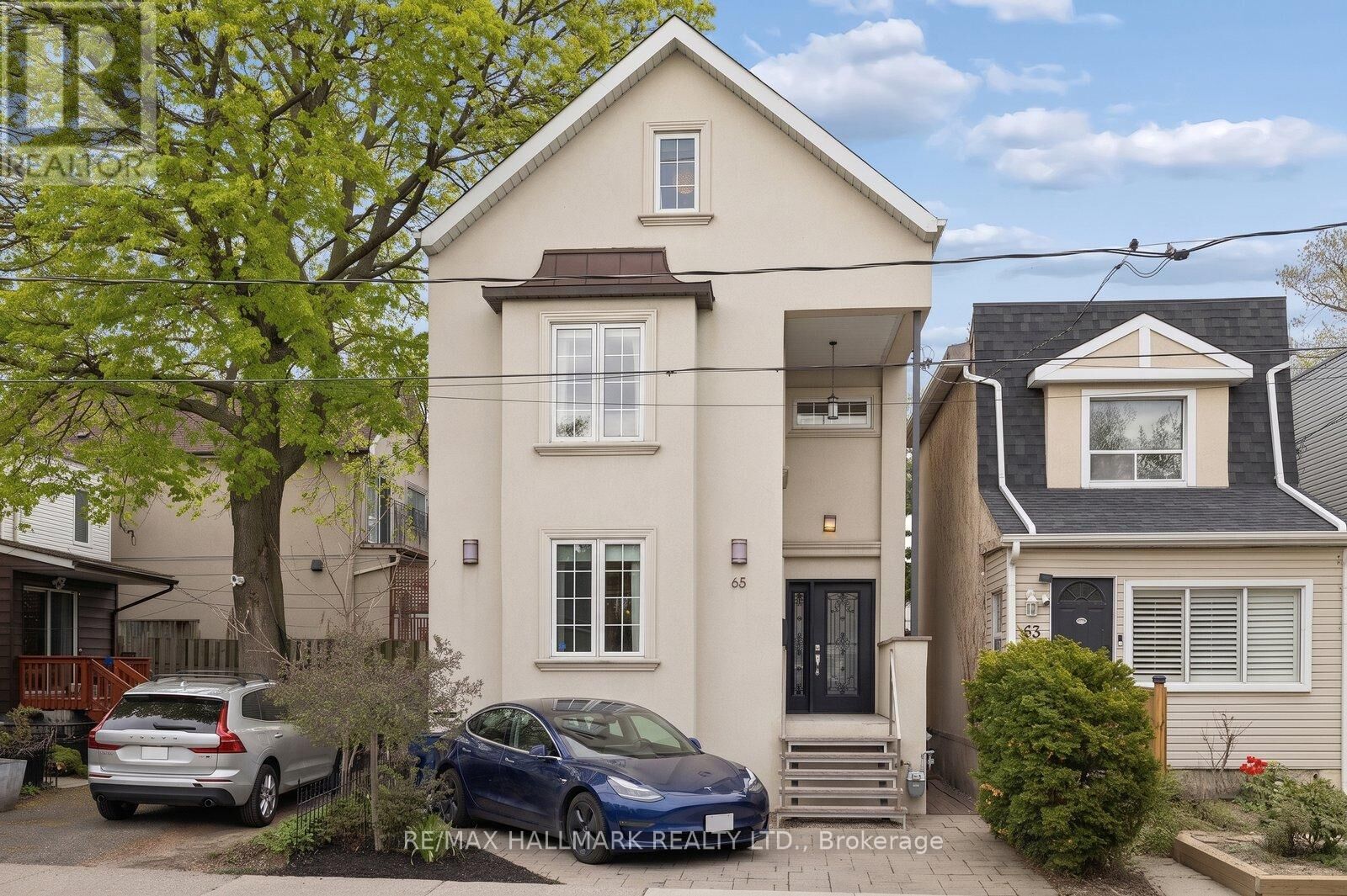 Property Photo:  65 Cleveland Street  ON M4S 2W3 