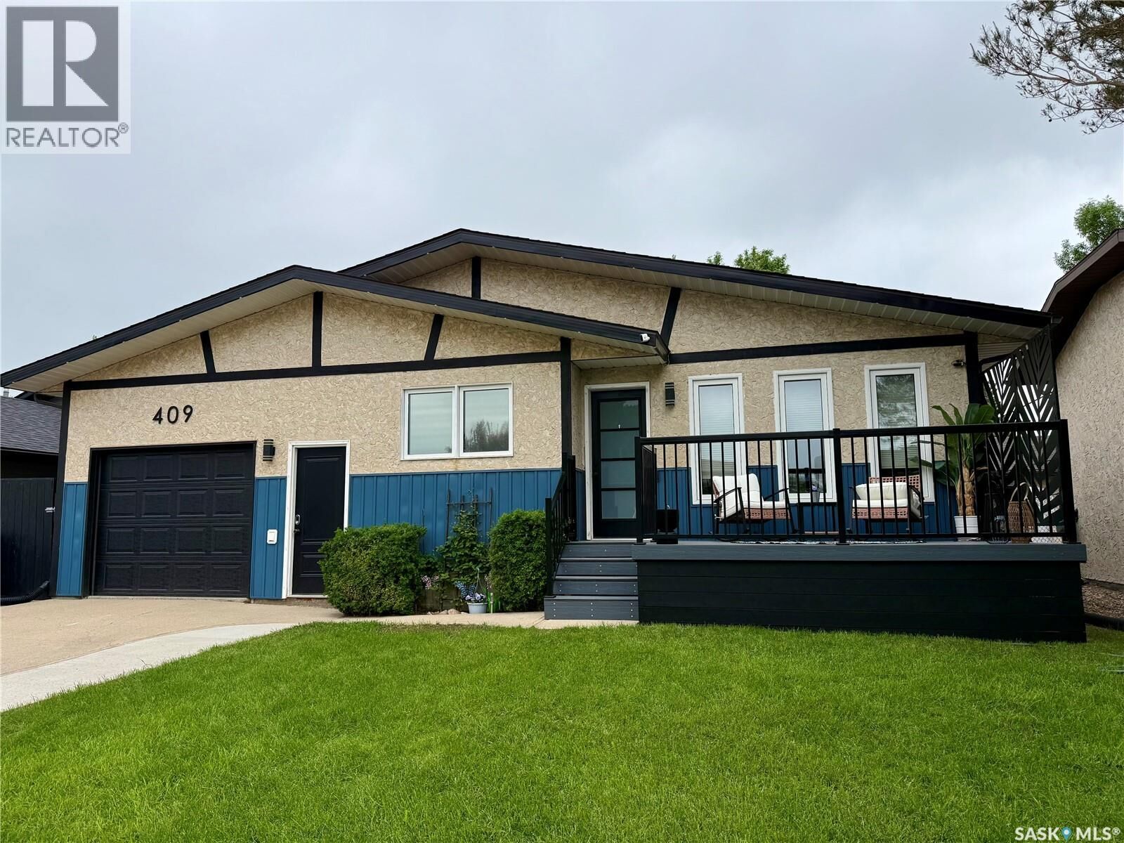 Property Photo:  409 Brooks Road  SK S4A 2P2 