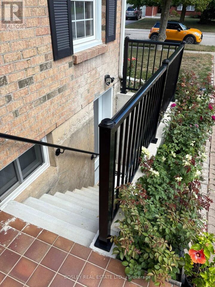 Property Photo:  30 The Promenade Basement  ON L0S 1J0 