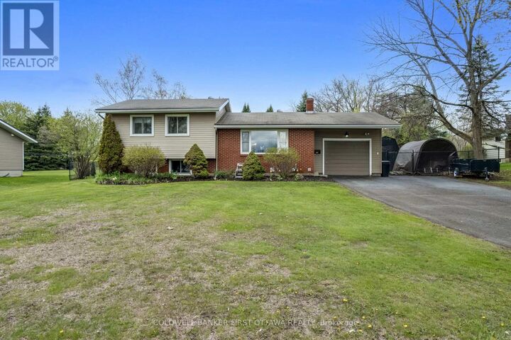 Property Photo: 114 Morris Road South ON K7H 3A8