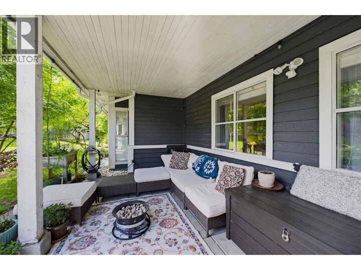 Property Photo:  2960 East 29th Avenue 111  BC V5R 5Z5 