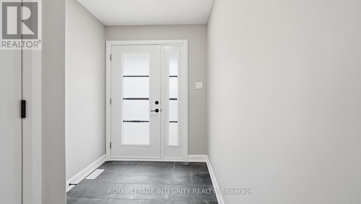 Property Photo:  1233 Montblanc Crescent  ON K0A 1W0 