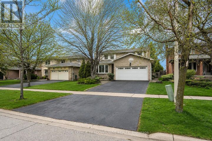 Property Photo:  759 Childs Drive  ON L9T 4L3 