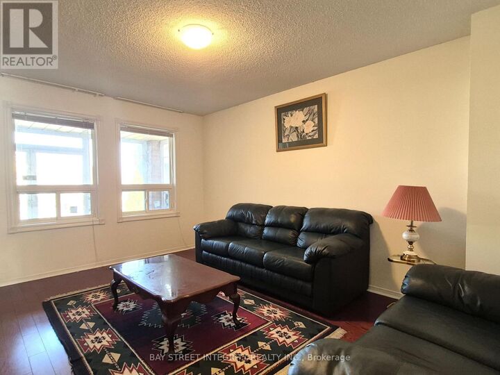 Property Photo:  5132 Guildwood Way  ON L5R 2S7 