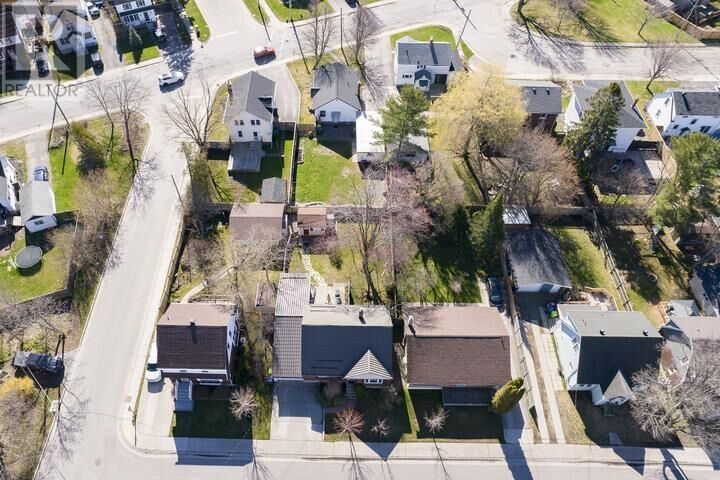 Property Photo:  72 Coulson Ave  ON P6A 3X5 