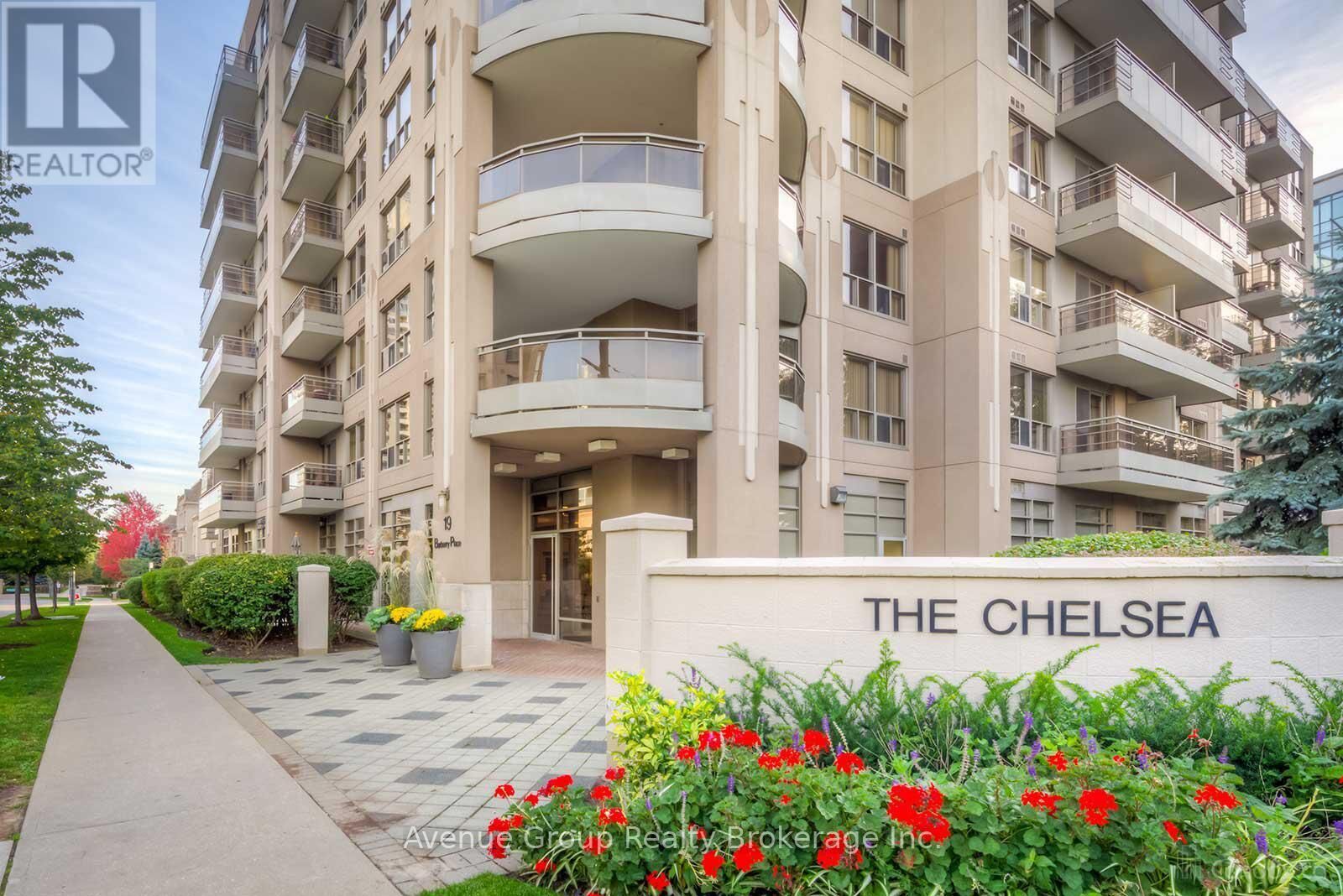 Property Photo:  19 Barberry Place 313  ON M2K 3E3 