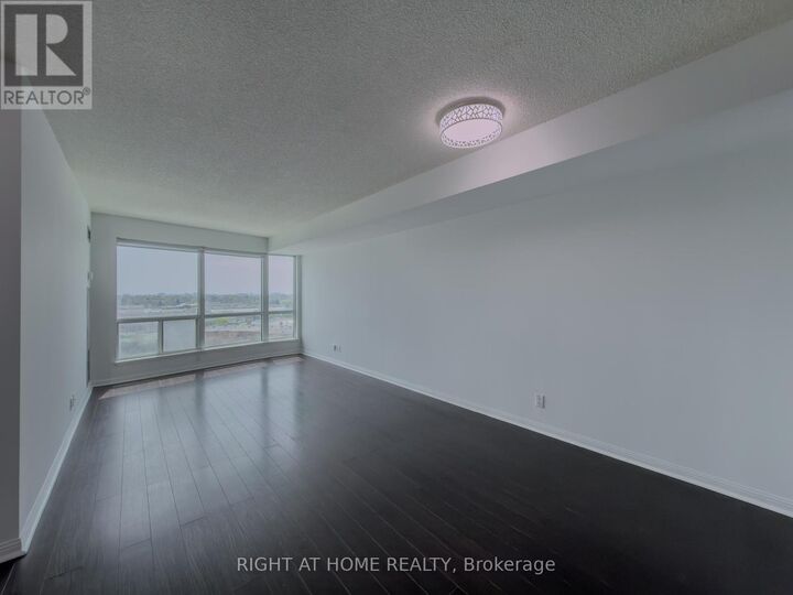 Property Photo:  8 Lee Centre Drive 1008  ON M1H 3H8 