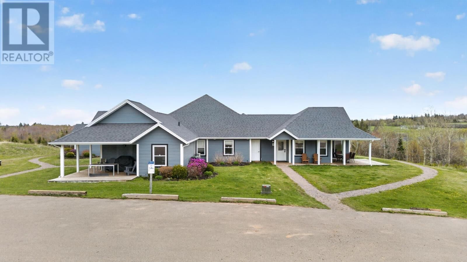 Property Photo:  211 Schoolhouse Lane 68  PE C0A 1N0 