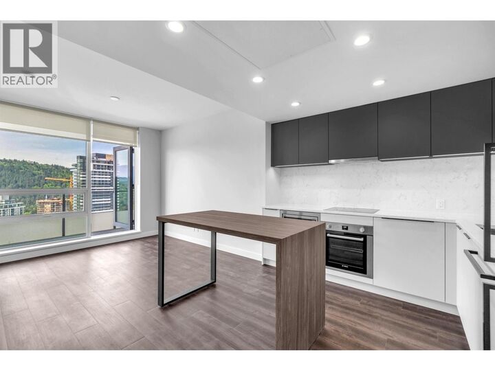 Property Photo: 567 Emerson St 3207 BC V3J 0M8