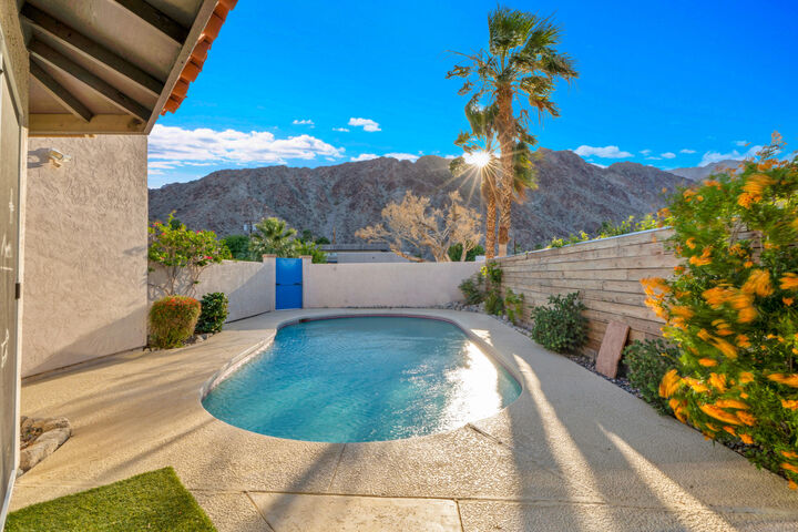 Property Photo: 52420 Avenida Juarez CA 92253