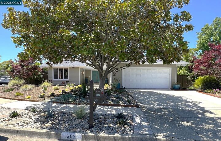 Property Photo:  203 Berkshire Ct  CA 94526 