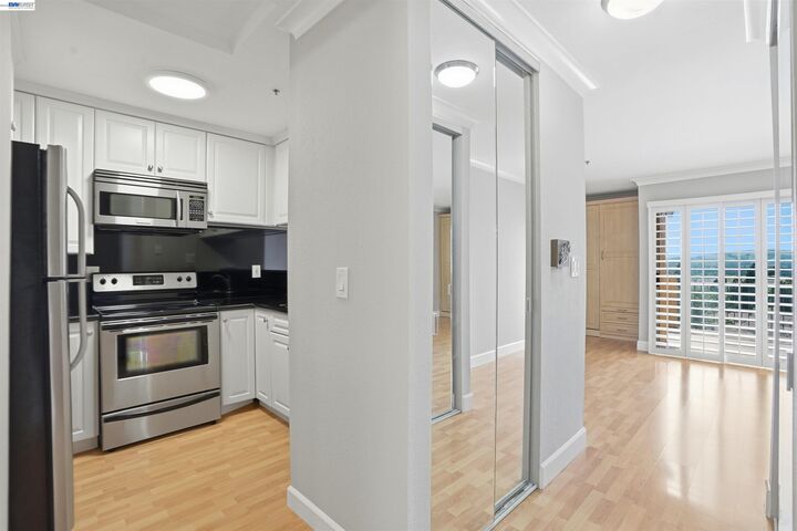 Property Photo: 735 Watson Canyon Ct 218 CA 94582