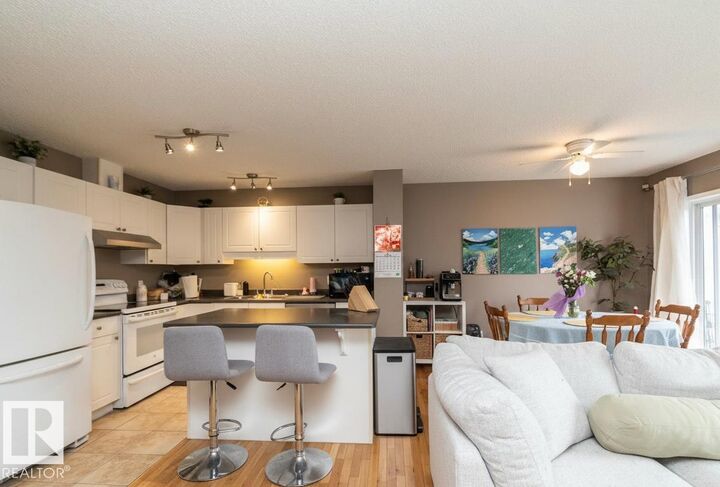 Property Photo: 9112 166 Avenue NW AB T5Z 3H5