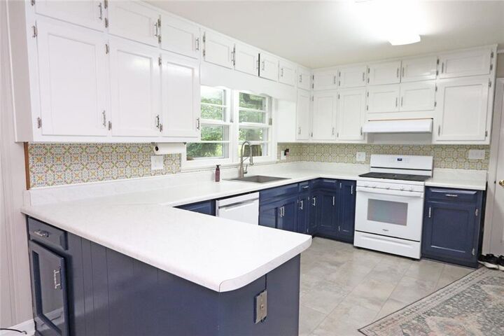 Property Photo:  405 Church Street  GA 30110 