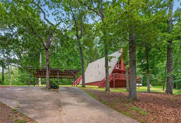 Property Photo: 421 Lusk Court GA 30114
