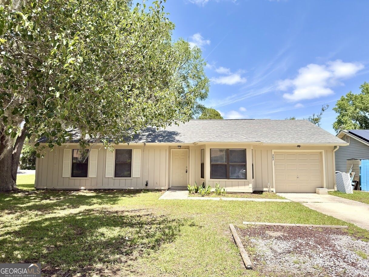 Property Photo: 202 Cypress Drive GA 31548