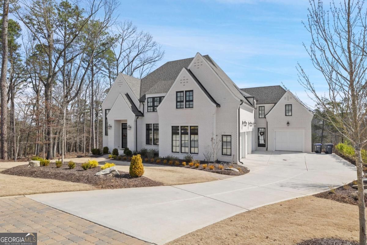 Property Photo: 761 Woodvale Point GA 30024
