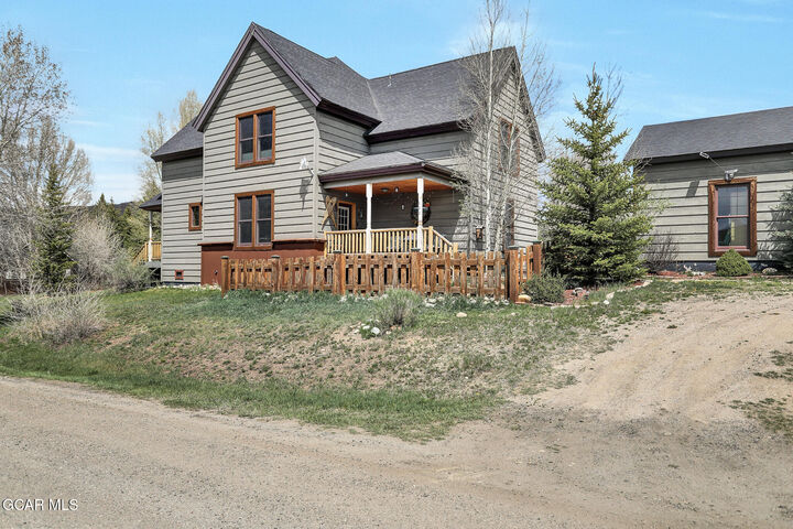 Property Photo:  120 Nevava Street  CO 80451 