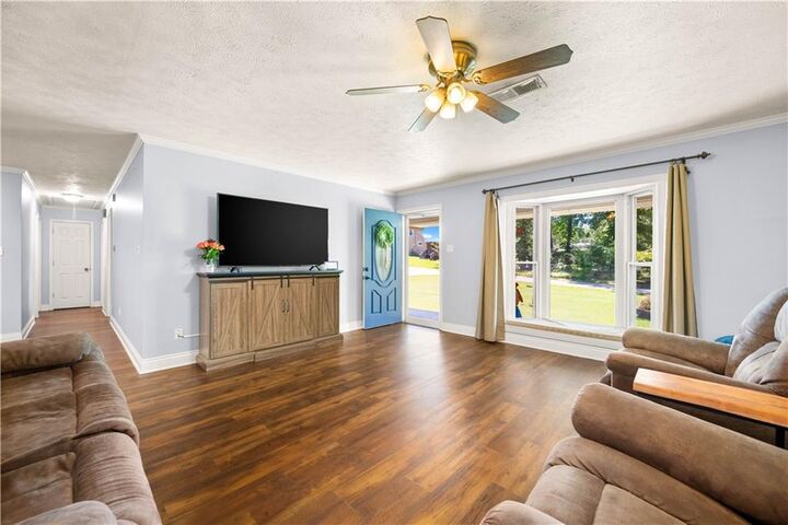 Property Photo:  1122 W Sharbono Road  LA 71342 