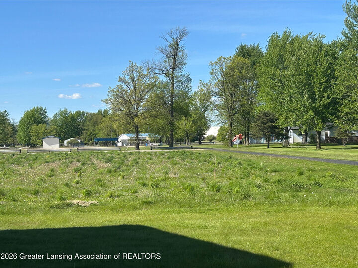 Property Photo:  1 W Wallace Street  MI 48806 