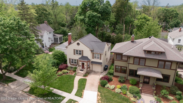 Property Photo:  225 E Chesterfield Parkway  MI 48823 