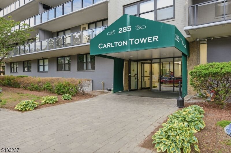 Property Photo:  285 Aycrigg Ave 4J  NJ 07055 