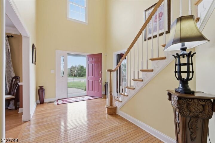 Property Photo:  1 Beehive Ln  NJ 08822 