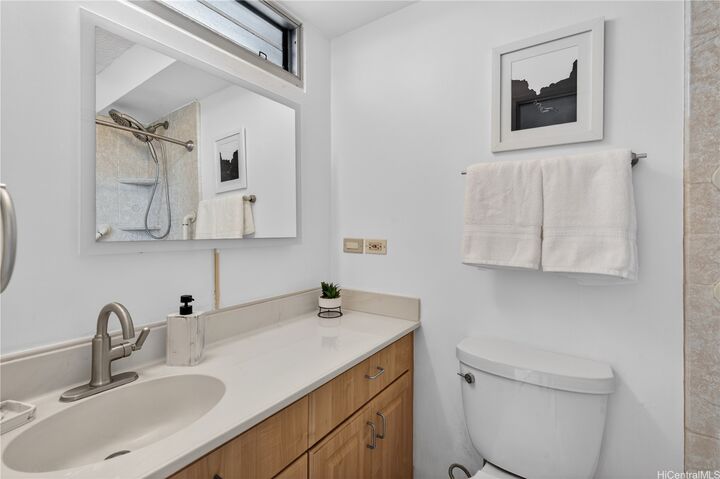 Property Photo:  2575 Kuhio Avenue 1303  HI 96815 