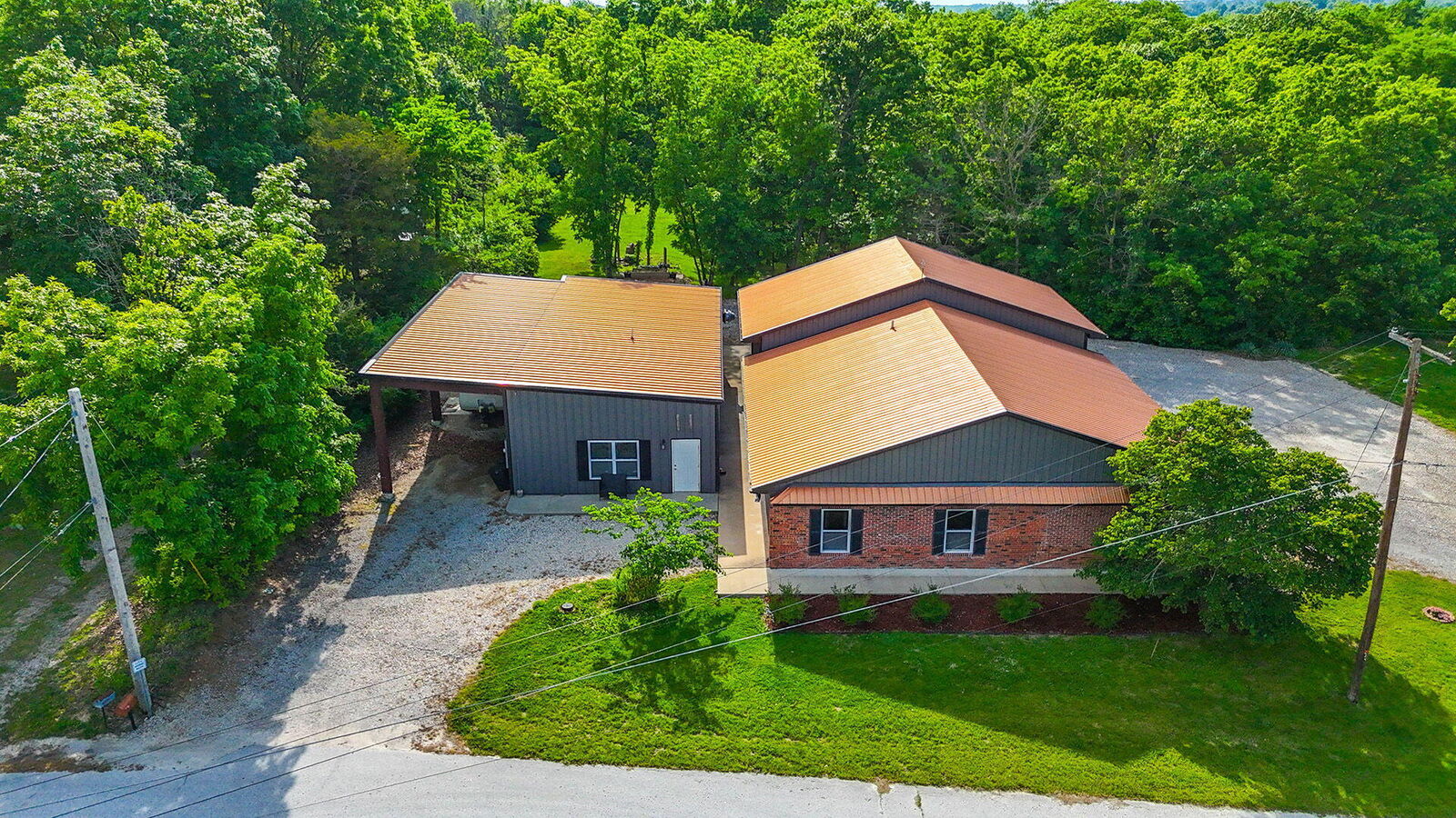 Property Photo:  1821 N Jefferson Street  MO 65265 