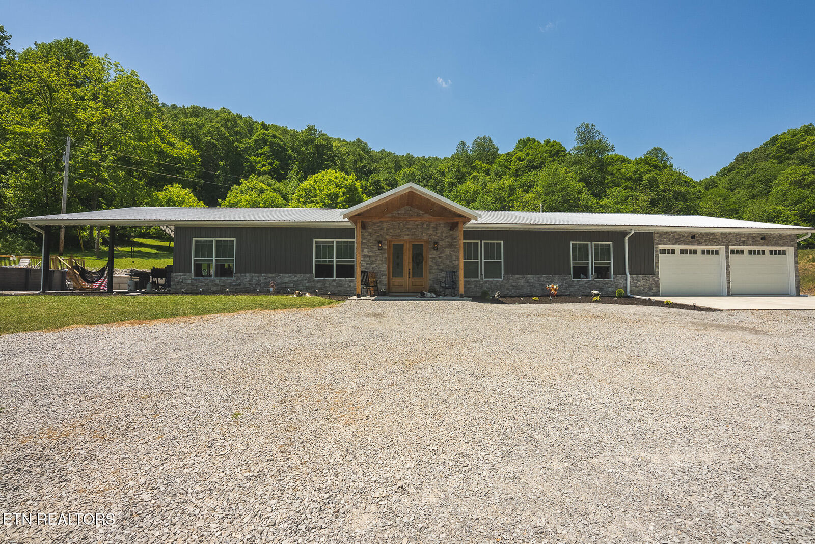 Property Photo:  622 Earls Hollow Rd  TN 37870 
